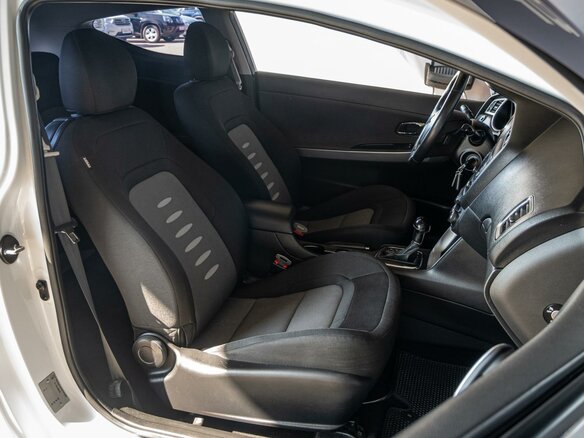 2013 Kia Ceed II, белый - вид 7