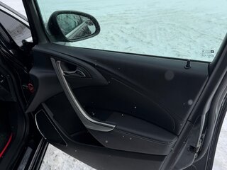 2010 Opel Astra J, чёрный, 750000 рублей, вид 4