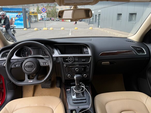 2012 Audi A4 IV (B8) Рестайлинг, красный, 1790000 рублей - вид 12