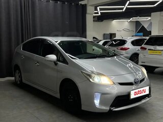 2013 Toyota Prius III Рестайлинг (XW30), серый, 50000 рублей, вид 3
