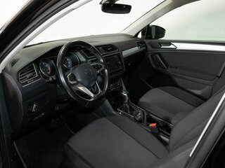 2021 Volkswagen Tiguan II Рестайлинг, чёрный, 2778000 рублей, вид 5