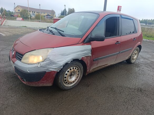 2004 Renault Scenic II, красный