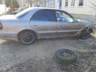 1997 Hyundai Sonata III Рестайлинг, серый, 140000 рублей, вид 2
