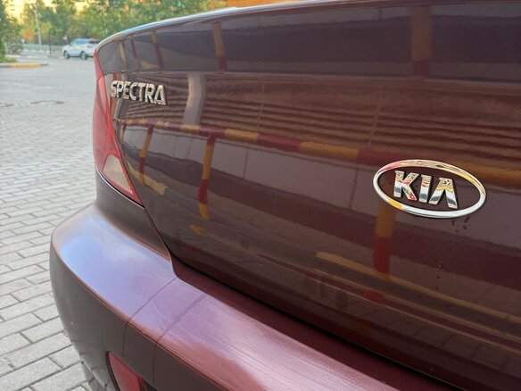 2006 Kia Spectra I Рестайлинг 2, красный - вид 5