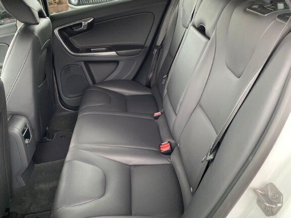 2015 Volvo V60 I Рестайлинг, белый, 1850000 рублей - вид 16