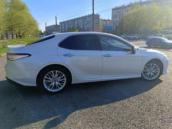2019 Toyota Camry VIII (XV70), белый - вид 6