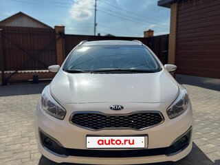 2018 Kia Ceed II Рестайлинг, белый, 1670000 рублей, вид 3