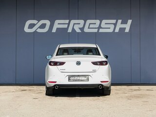 2021 Mazda 3 Axela IV (BP), белый, 1900000 рублей, вид 4