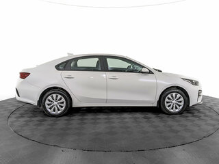 2021 Kia Cerato IV, белый, 1850000 рублей, вид 4