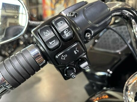 2019 Harley-Davidson Road Glide Limited, чёрный, 2570000 рублей, вид 5