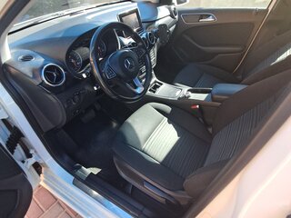 2015 Mercedes-Benz B-Класс 180 II (W246) Рестайлинг, белый, 1300000 рублей, вид 3