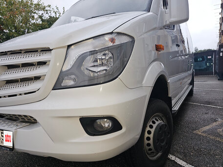 2018 Mercedes-Benz Sprinter, белый, 9000000 рублей, вид 1
