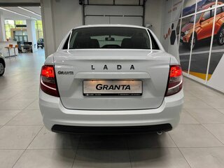 2026 Lada (ВАЗ) Granta I Рестайлинг, белый, 845000 рублей, вид 5