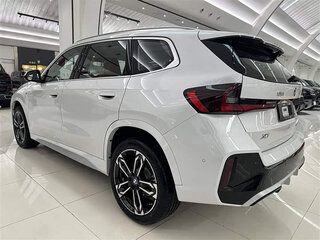 2026 BMW X1 Long 25Li sDrive III (U11/U12), белый, 4232499 рублей, вид 5