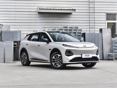 2026 Changan Qiyuan Q05 51.9 kWh II, серебристый, 2490000 рублей, вид 2