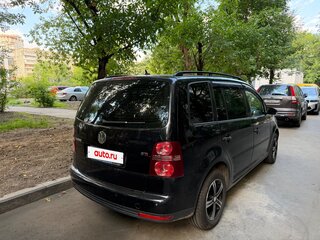 2008 Volkswagen Touran I Рестайлинг, чёрный, 699000 рублей, вид 3