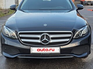 2017 Mercedes-Benz E-Класс 200 V (W213, S213, C238), чёрный, 2790000 рублей, вид 5