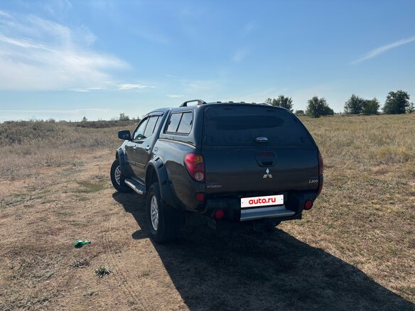 2011 Mitsubishi L200 IV, серый, 1200000 рублей - вид 12