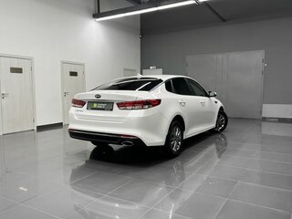 2017 Kia Optima IV, белый, 1740000 рублей, вид 2
