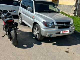 2000 Mitsubishi Pajero iO, серебристый, 350000 рублей, вид 1