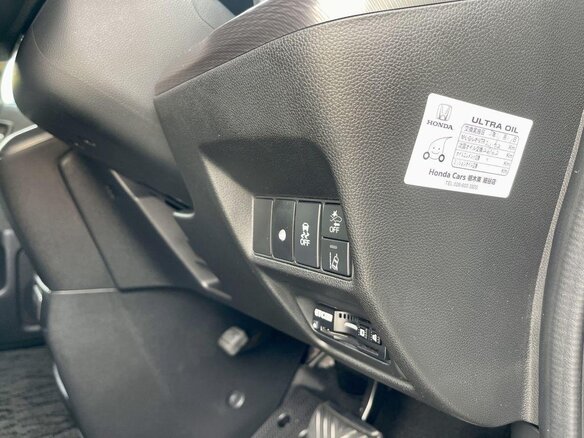 2021 Honda Stepwgn Spada V Рестайлинг, белый, 1990000 рублей - вид 9