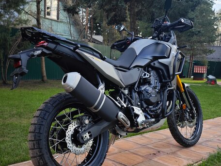 2026 Yamaha Tenere 700, серый, 1650000 рублей, вид 4