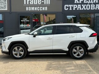2020 Toyota RAV4 V (XA50), белый, 3170000 рублей, вид 5