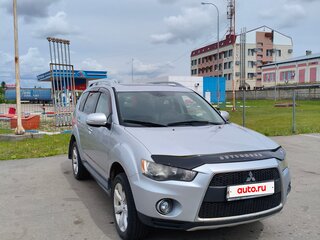 2008 Mitsubishi Outlander II, серебристый, 790000 рублей, вид 3