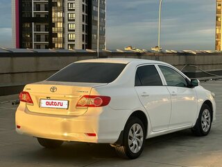 2013 Toyota Corolla X (E140, E150) Рестайлинг, белый, 980000 рублей, вид 5