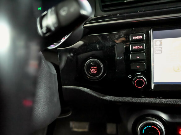 2017 Kia Rio IV, белый, 1490000 рублей - вид 16
