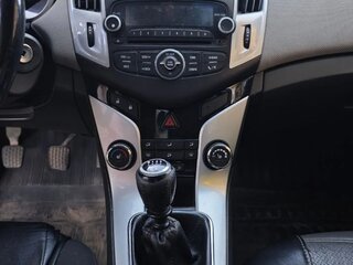 2013 Chevrolet Cruze I Рестайлинг, чёрный, 550000 рублей, вид 5