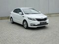 2015 Kia Rio III Рестайлинг, белый - вид 1