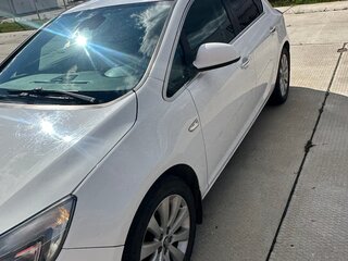 2012 Opel Astra J Рестайлинг, белый, 450000 рублей, вид 5