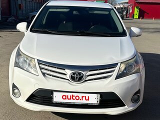 2012 Toyota Avensis III Рестайлинг, белый, 1140000 рублей, вид 2