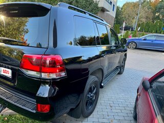 2018 Toyota Land Cruiser 200 Series Рестайлинг 2, чёрный, 4700000 рублей, вид 4