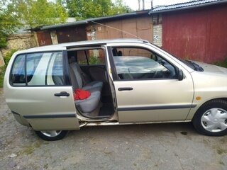 1997 Toyota Raum I, серый, 230000 рублей, вид 3