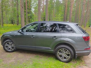 2016 Audi Q7 II (4M), серый, 3800000 рублей, вид 3