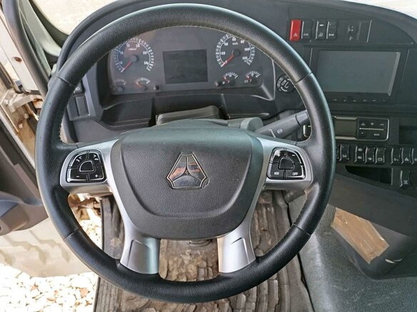 2023 Sinotruk Sitrak C7H, белый, 2482850 рублей - вид 5