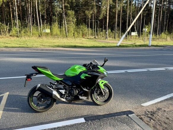 2019 Kawasaki Ninja 400, зелёный, 550000 рублей - вид 1