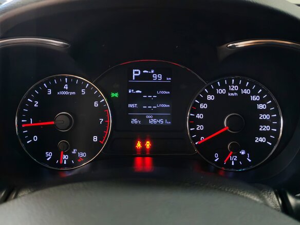 2019 Kia Cerato III Рестайлинг (Classic), белый, 1520000 рублей - вид 13