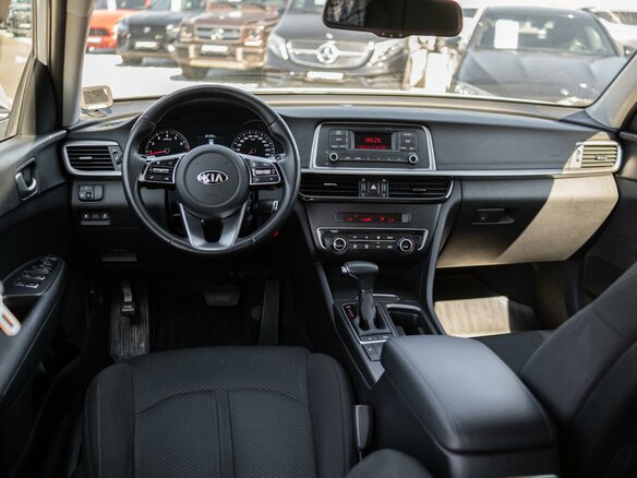 2020 Kia Optima IV Рестайлинг, белый - вид 5