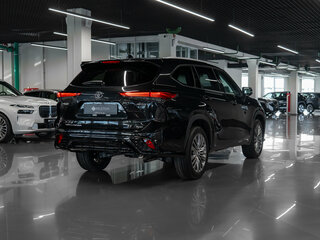 2026 Toyota Highlander IV (XU70), чёрный, 6000000 рублей, вид 5
