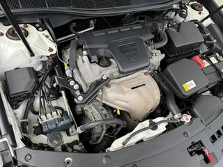 2017 Toyota Camry VII (XV50) Рестайлинг, белый, 2098000 рублей, вид 5
