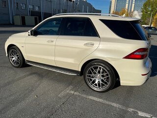 2011 Mercedes-Benz M-Класс 350 III (W166), белый, 2200000 рублей, вид 3