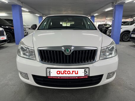 2011 Skoda Octavia II (A5) Рестайлинг, белый, 729000 рублей, вид 2