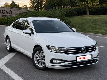 2019 Volkswagen Passat B8 Рестайлинг, белый, 2697000 рублей, вид 2