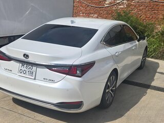 2020 Lexus ES 200 VII, белый, 3730000 рублей, вид 1