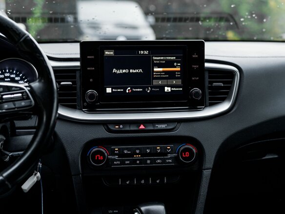 2021 Kia Ceed III, серый, 1480000 рублей - вид 7
