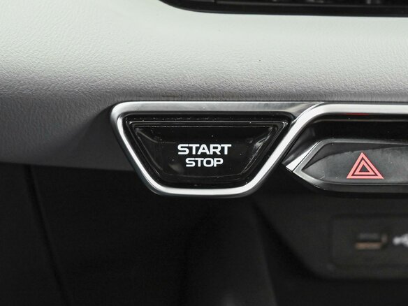 2023 Geely Coolray (Binyue Cool) I Рестайлинг, белый, 1898000 рублей - вид 19