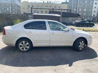 2008 Skoda Octavia II (A5), белый, 600000 рублей, вид 2